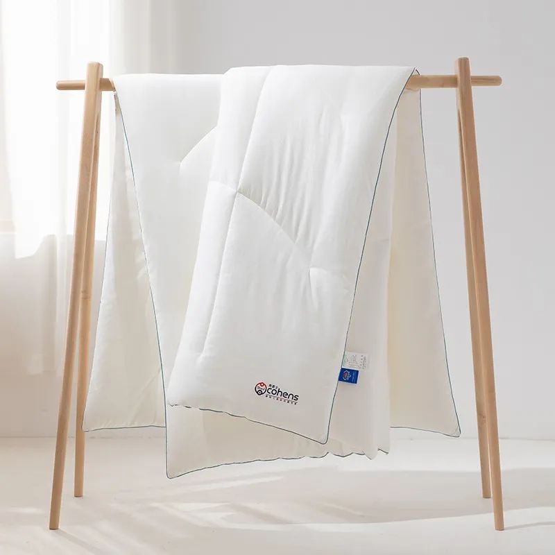 重被子好还是轻被子好,盖厚被子好还是薄被子好