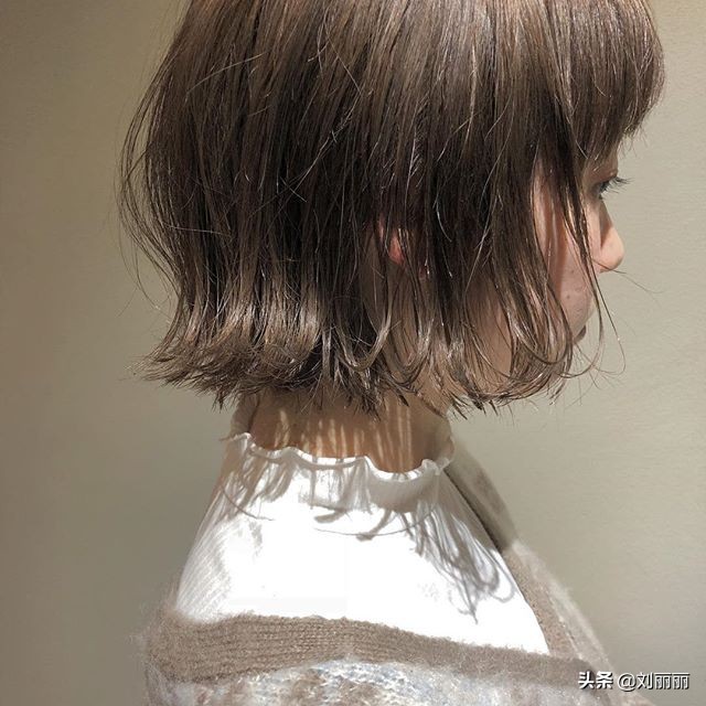 新流行短发16款,怎么剪都不土,时尚女士都在剪