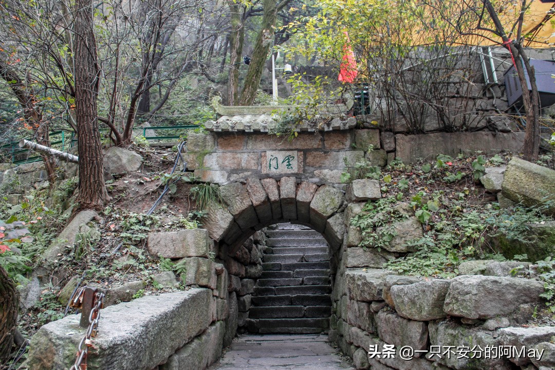 为什么爬华山都是夜爬,华山自古一条道很有必要爬吗