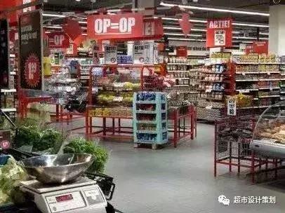 一组超市陈列图,超市肉品区陈列与摆放