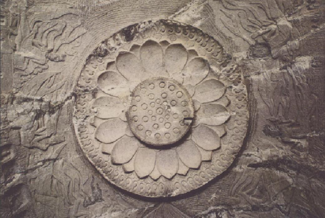 走进春天的秘密花园,走进佛教圣地