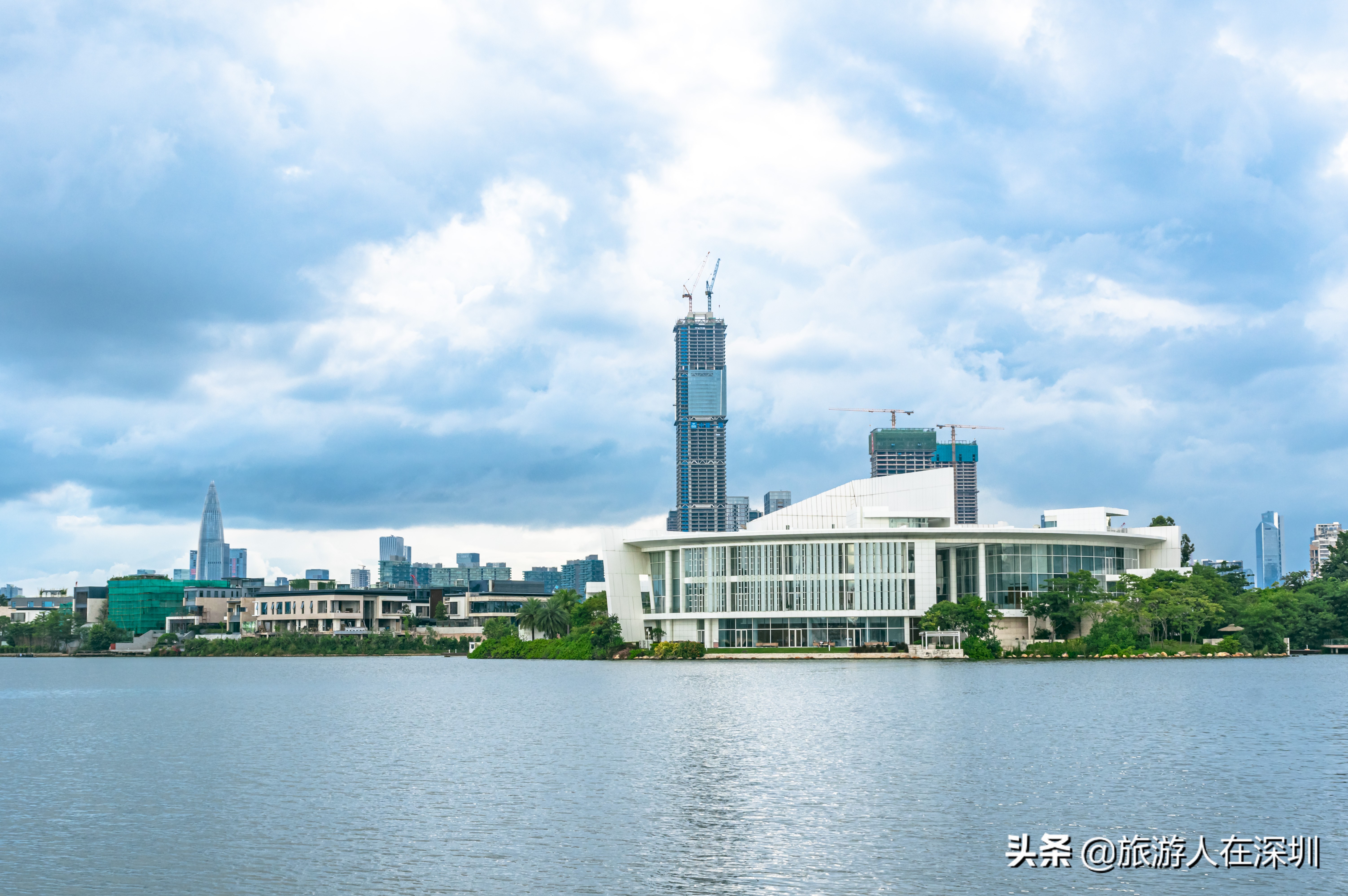 深圳欢乐海岸和欢乐港湾哪个好玩,深圳哪个商业广场最值得逛