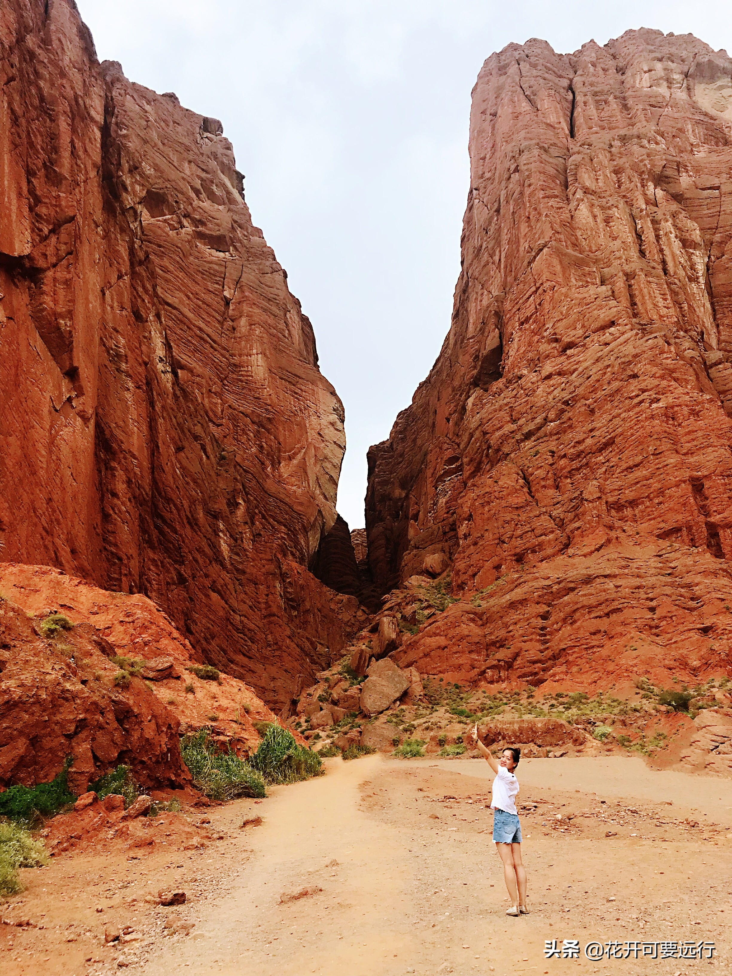 天山库车大峡谷风景,新疆库车神秘大峡谷视频