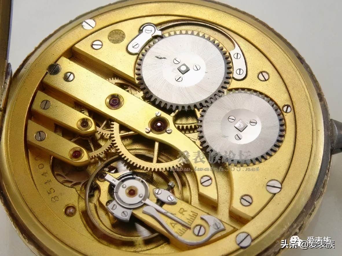 万国32111与32110机芯哪个好,80年代万国机芯