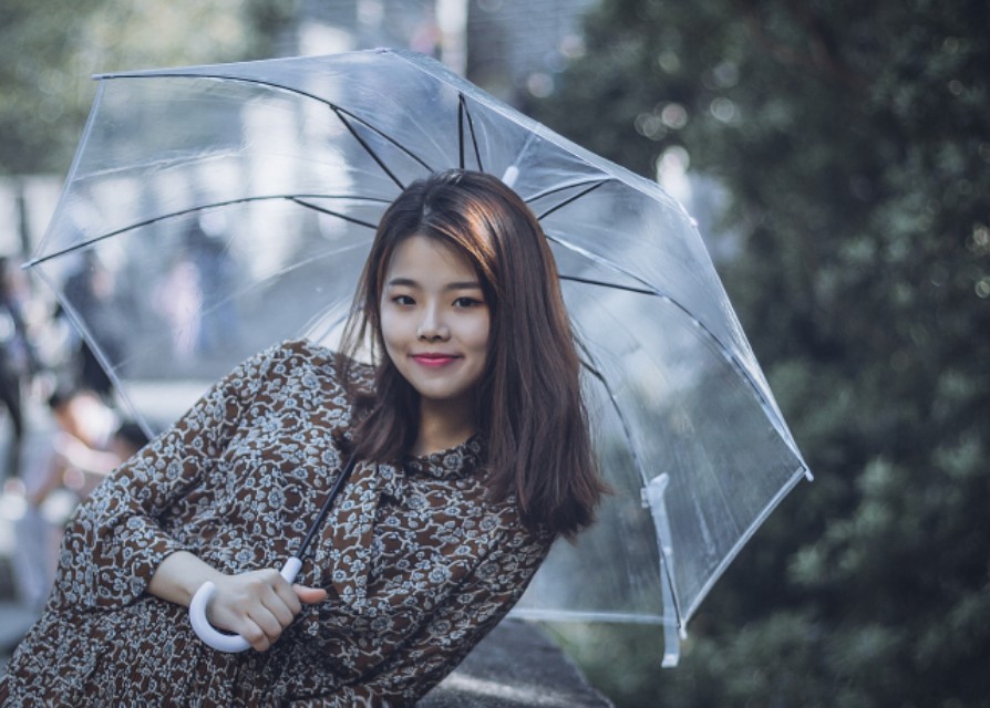 女人如何撒娇打动男人的心,女人如何撒娇打动男人心