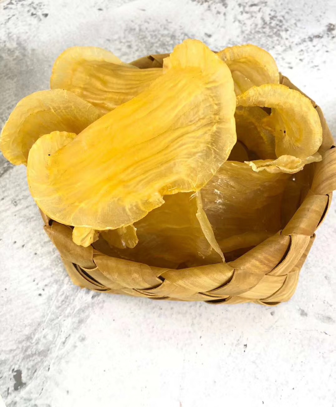 孕妇经常吃燕窝和花胶对胎儿好么,备孕期吃燕窝好还是孕期吃好