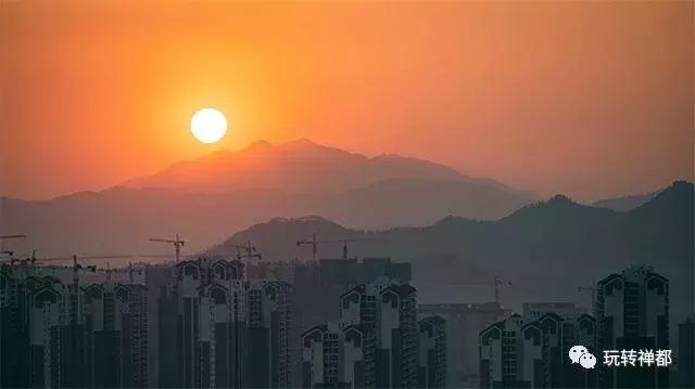 亮化工程让城市灯火通明,新兴县夜景图片