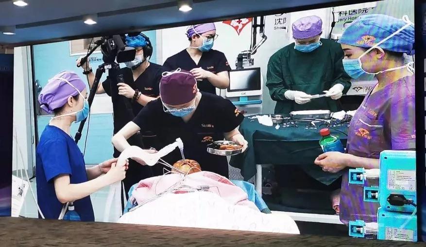 “换脸”手术22天后,辽宁“最年轻老人”重获15岁少女容貌