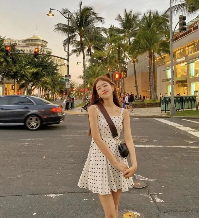 不知怎么搭配衣服?GO,跟着各国时尚博主们学穿搭!