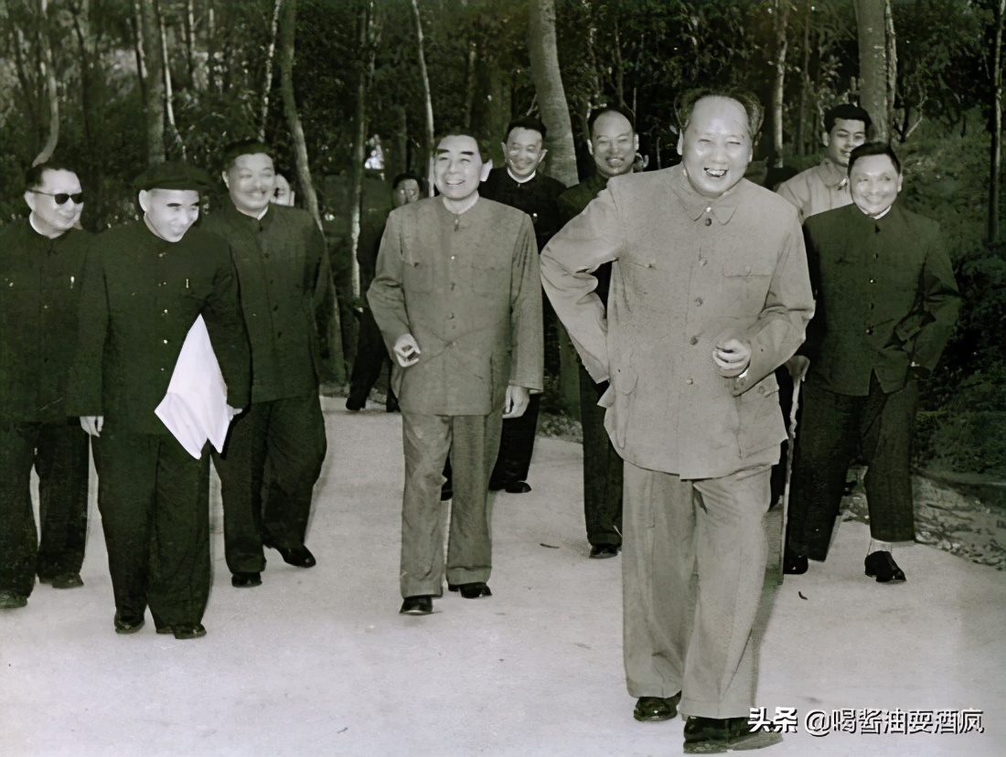 步兵大将都用什么兵器,哪位大将的专属兵器