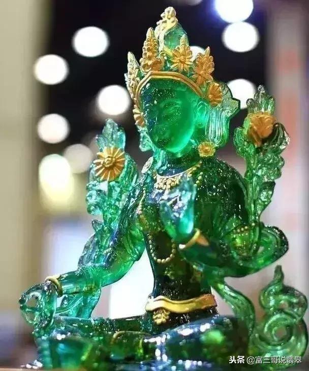 泰国翡翠佛,泰国王室的神秘翡翠佛