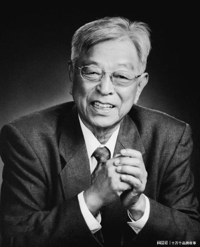 公司巨亏82亿创始人却领12亿年薪,公司市值320亿