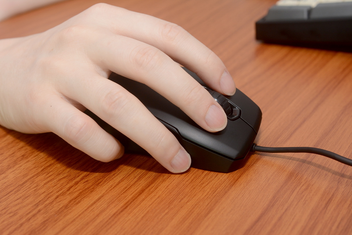 弃繁从简专注电竞,冰豹KONEPURESE详细体验