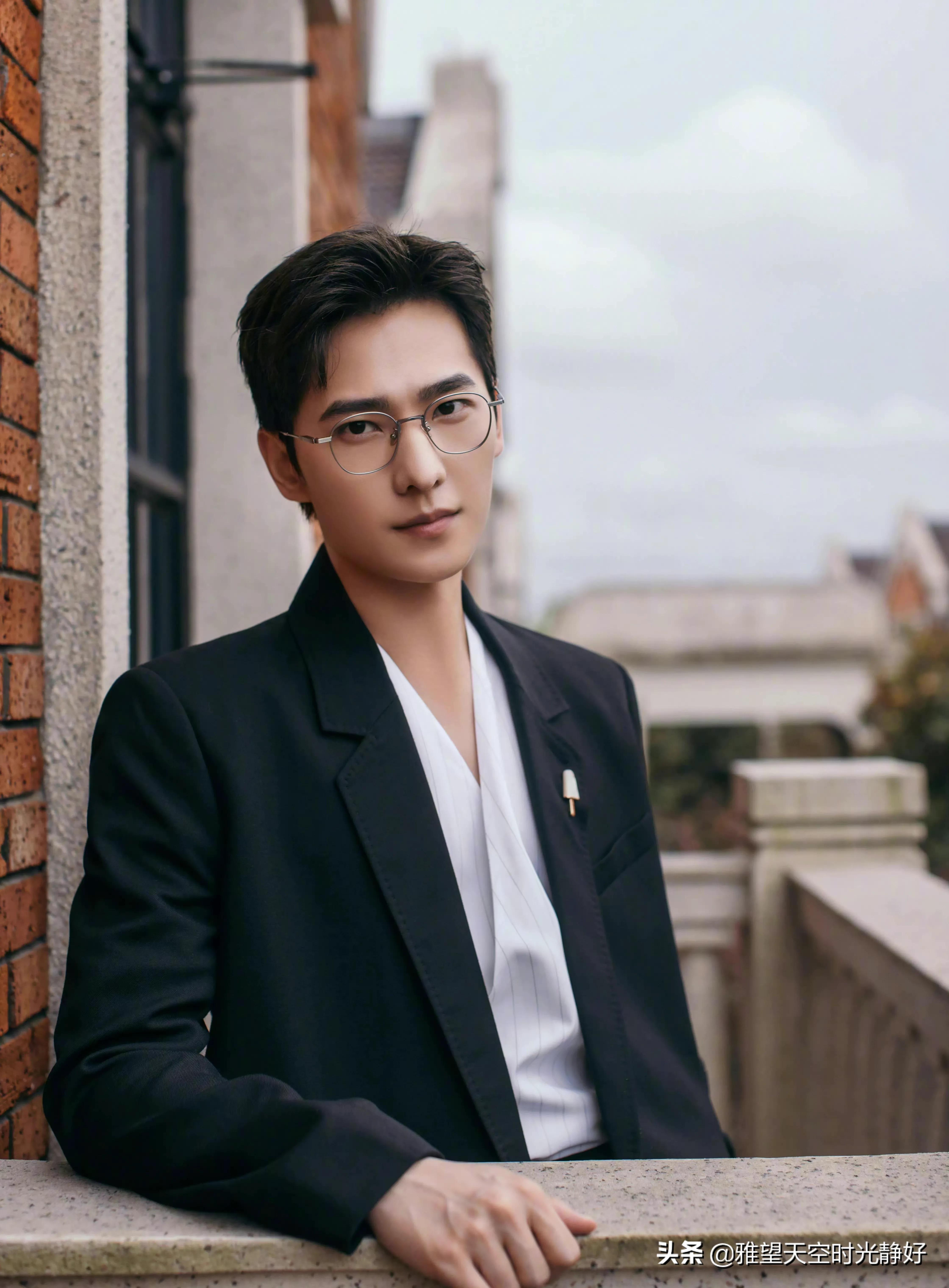 盘点国内男明星眼镜杀高清写真照斯文帅气沉稳内敛雅致贵气
