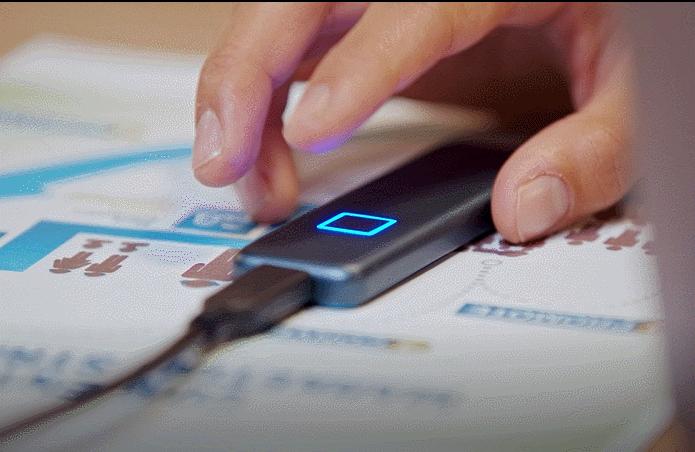 超智设备-带有指纹传感器的便携式SSD将使您取消云存储