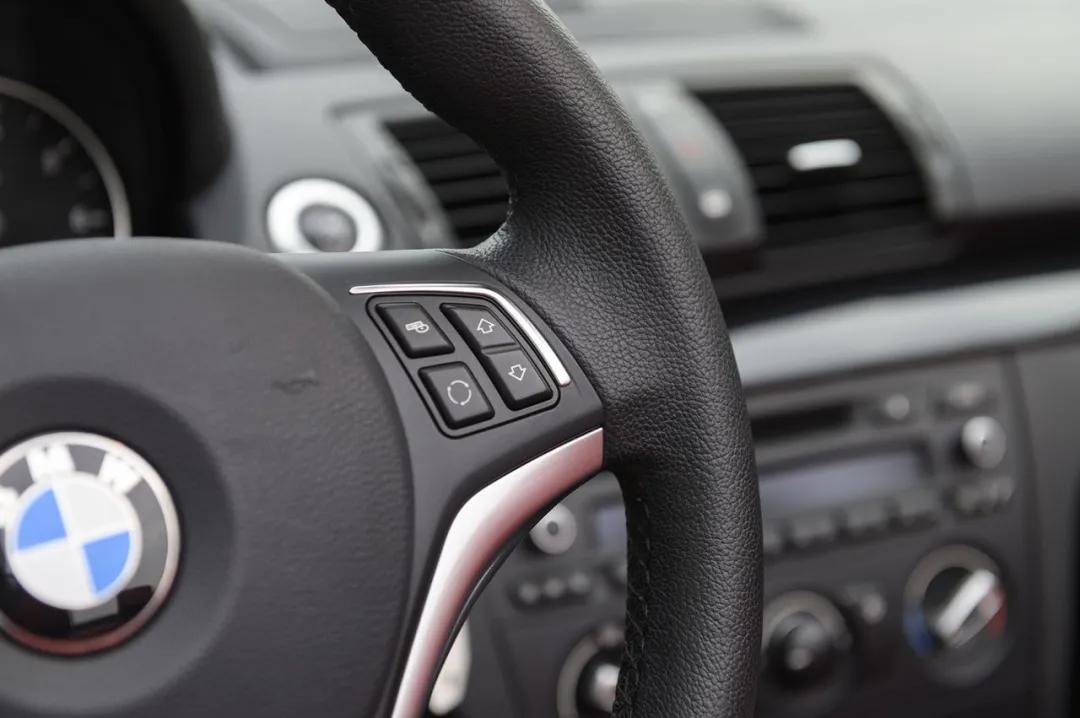 二手宝马120i值多少钱,二手宝马120i三厢2005款