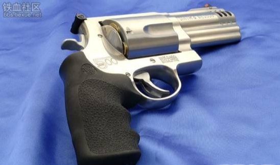 容弹量最大的沙漠之鹰手枪,世界上最小的手枪沙漠之鹰