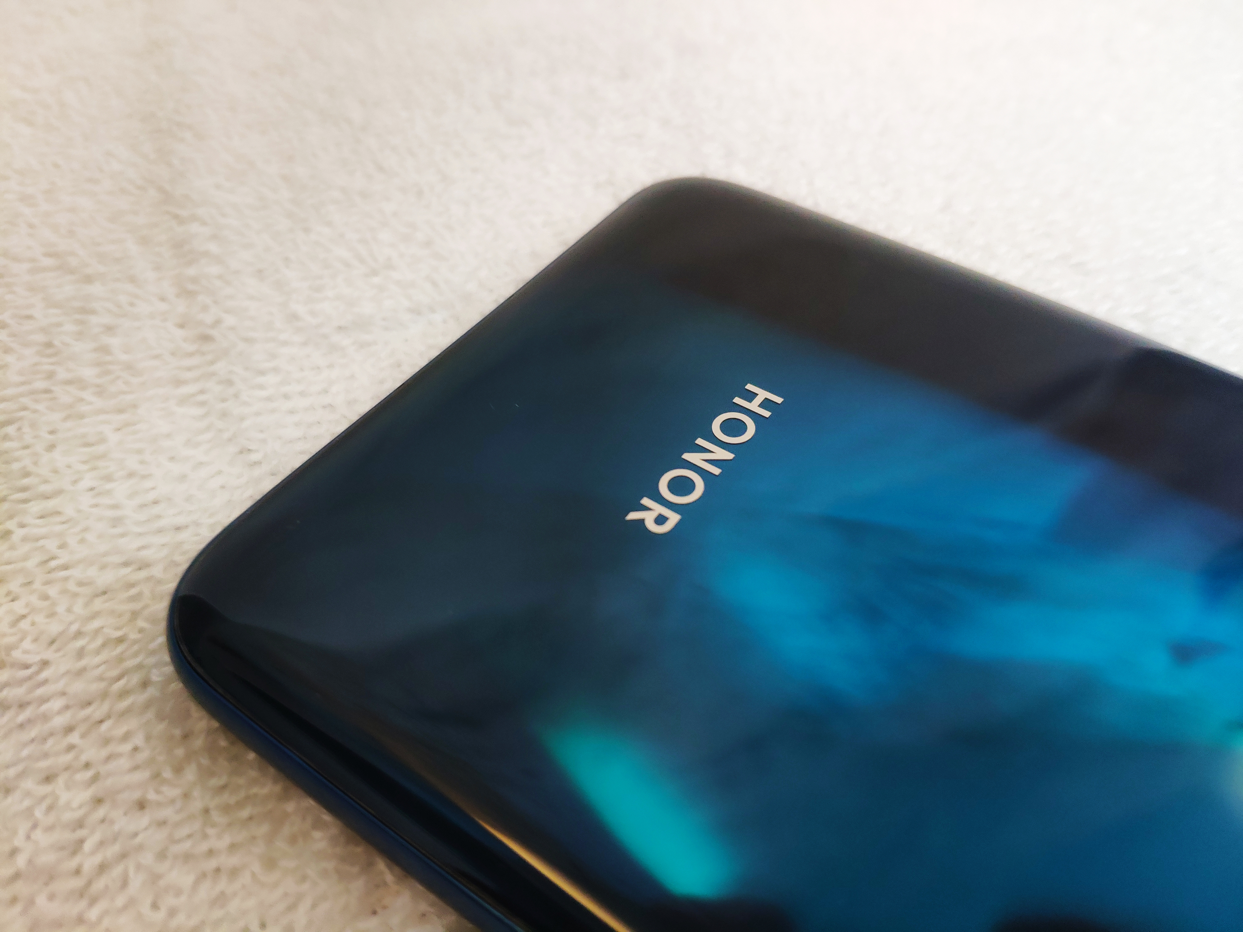 荣耀20pro还值得入手吗,拒绝云测评实战出真理