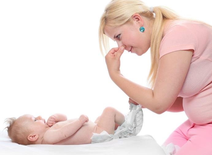 宝宝秋季腹泻出现嗜睡现象怎么办,秋季怎么治疗宝宝的腹泻