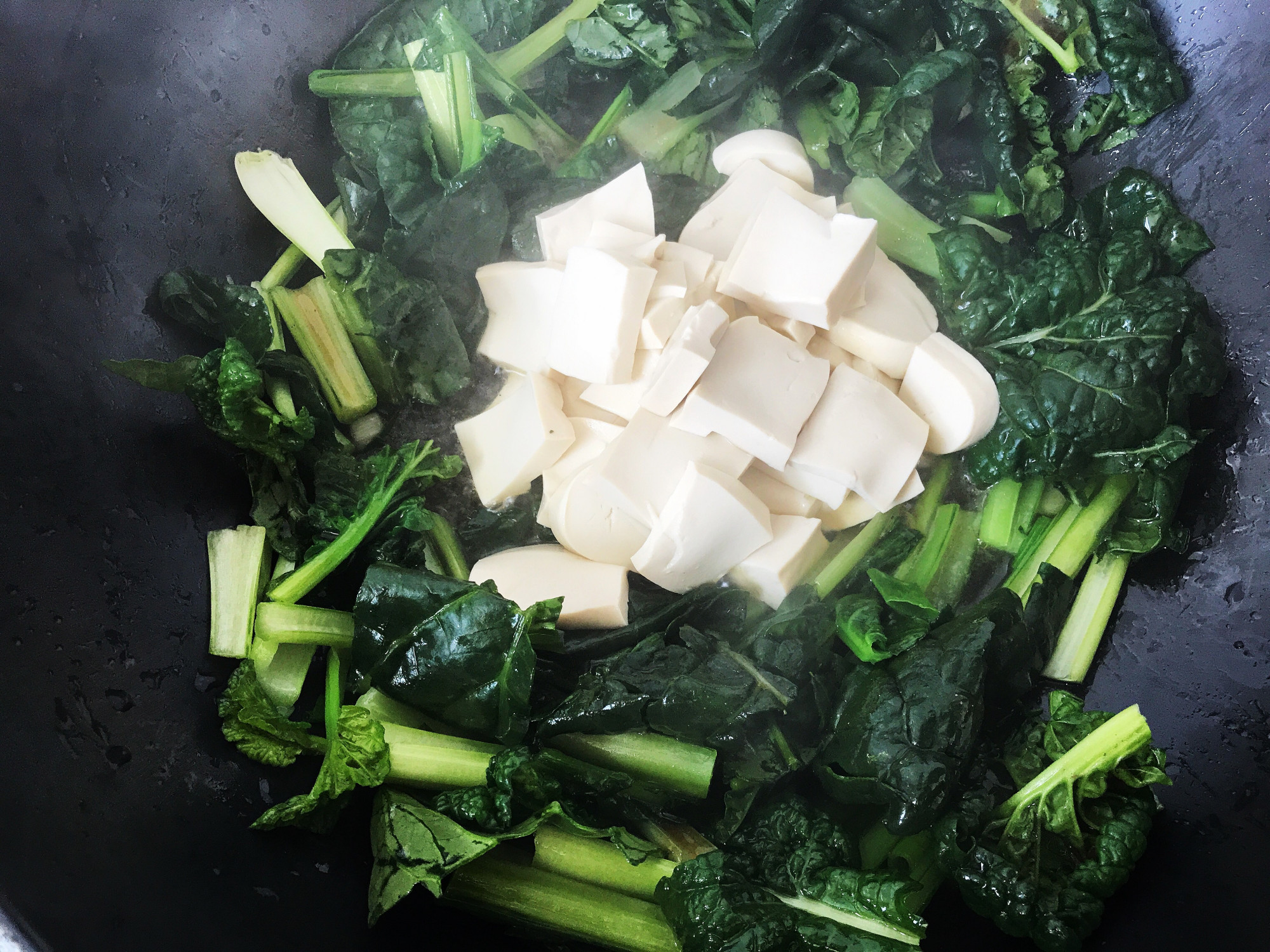 炒嫩豆腐正宗做法,豆腐太嫩一碰就碎怎么烧