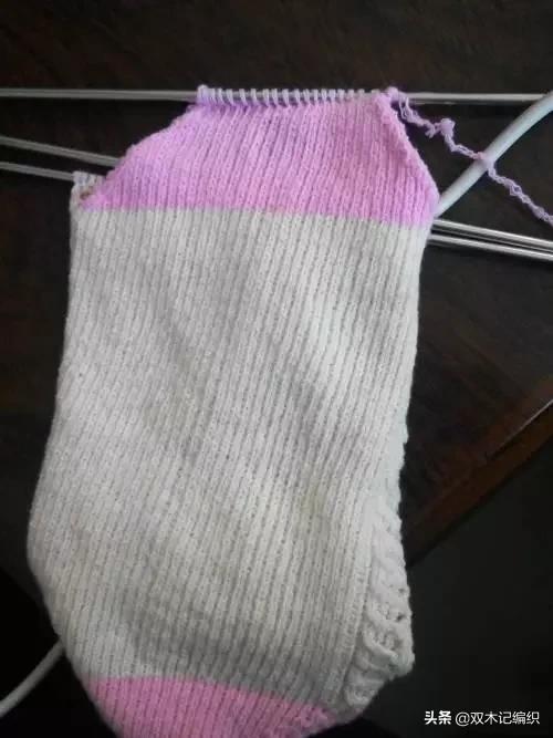 棒针编织漂亮的袜子,宝宝袜子棒针图解一片式