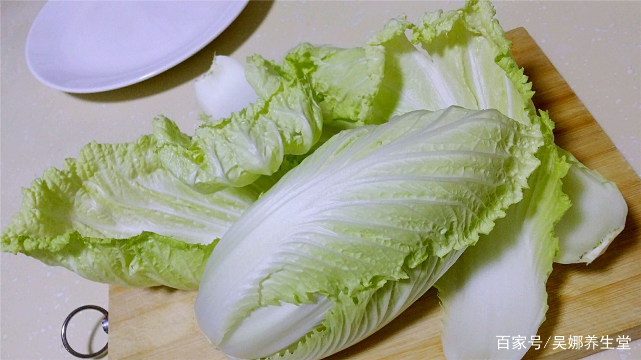 年轻人脱发有白头发是什么原因,年轻人头顶脱发是什么原因造成的