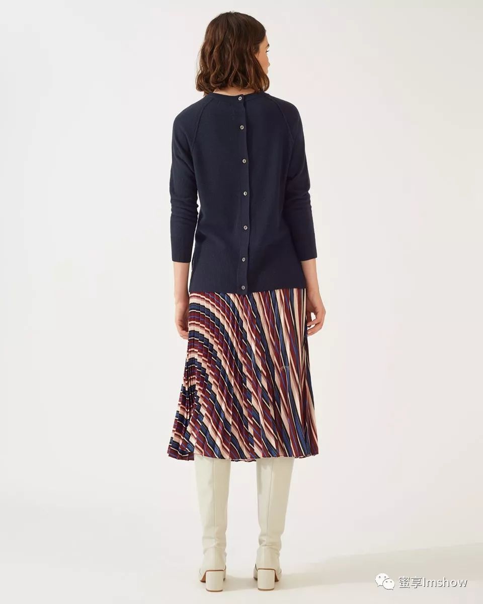 梅根王妃经典服装品牌,梅根王妃连衣裙品牌