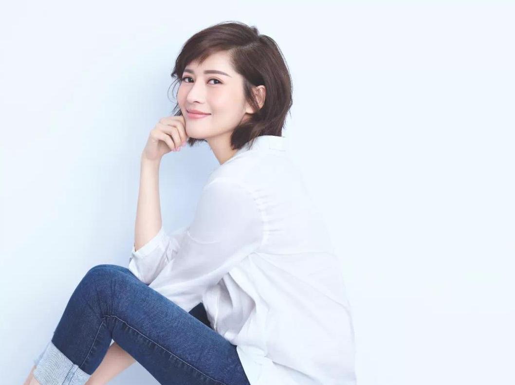 她因《常回家看看》火遍全国，却惨遭前夫背叛，离婚后卷走12亿