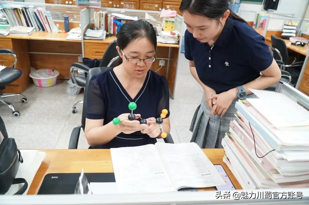 教师节表彰的优秀教师真的优秀吗,兴安县第39个教师节表彰老师