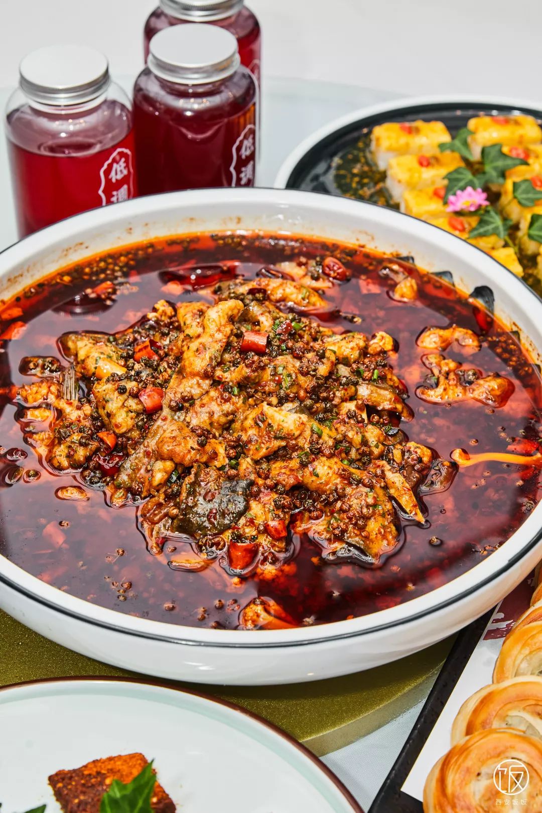 西安有全水晶天桥的mall,1天后1折起