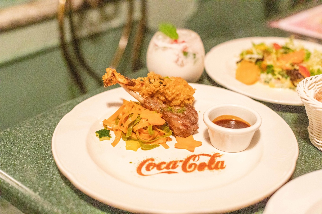 香港迪士尼有哪些好玩的地方,香港迪士尼附近有什么好玩的