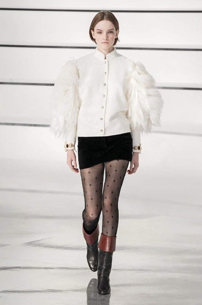 chanel秀款透明雨靴黑白两色 (chanel2017早秋鞋子)