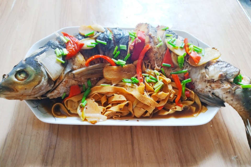 家常干锅草鱼的做法,家常草鱼火锅的做法窍门是什么