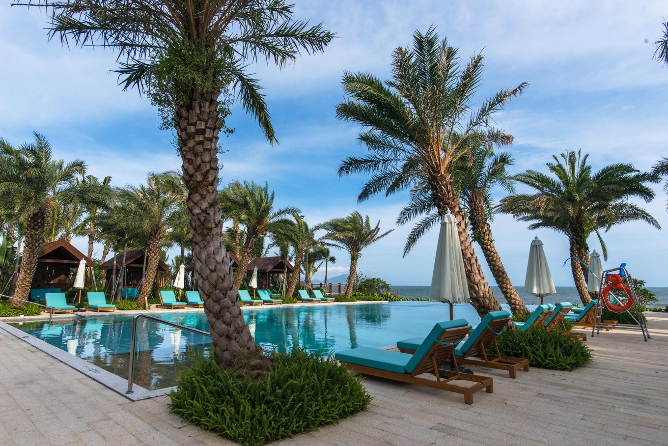 惠州沙滩度假,无边海景泳池