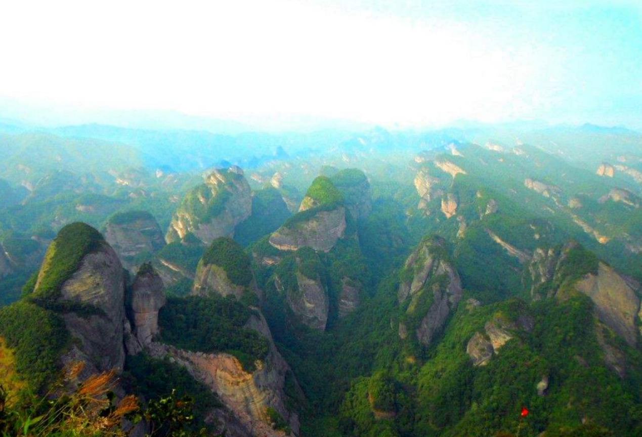 湖南崀山烧香师能飞檐走壁,湖南崀山职业烧香人飞檐走壁