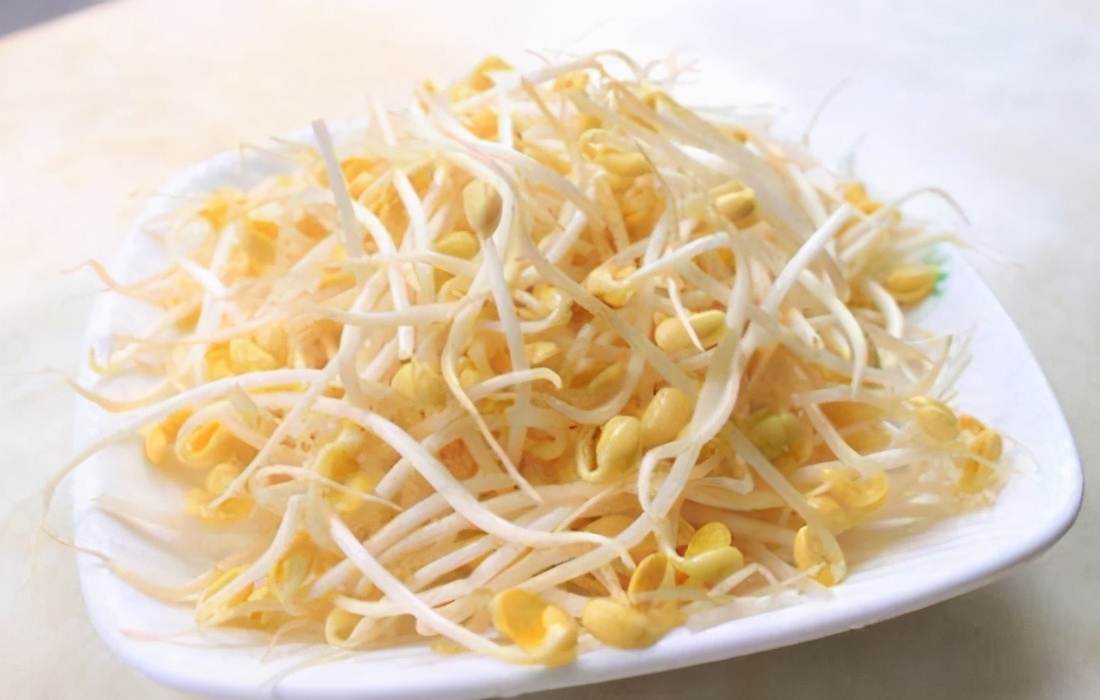 衣服发霉的白霉点怎么去除,衣服上有霉点怎么清洗