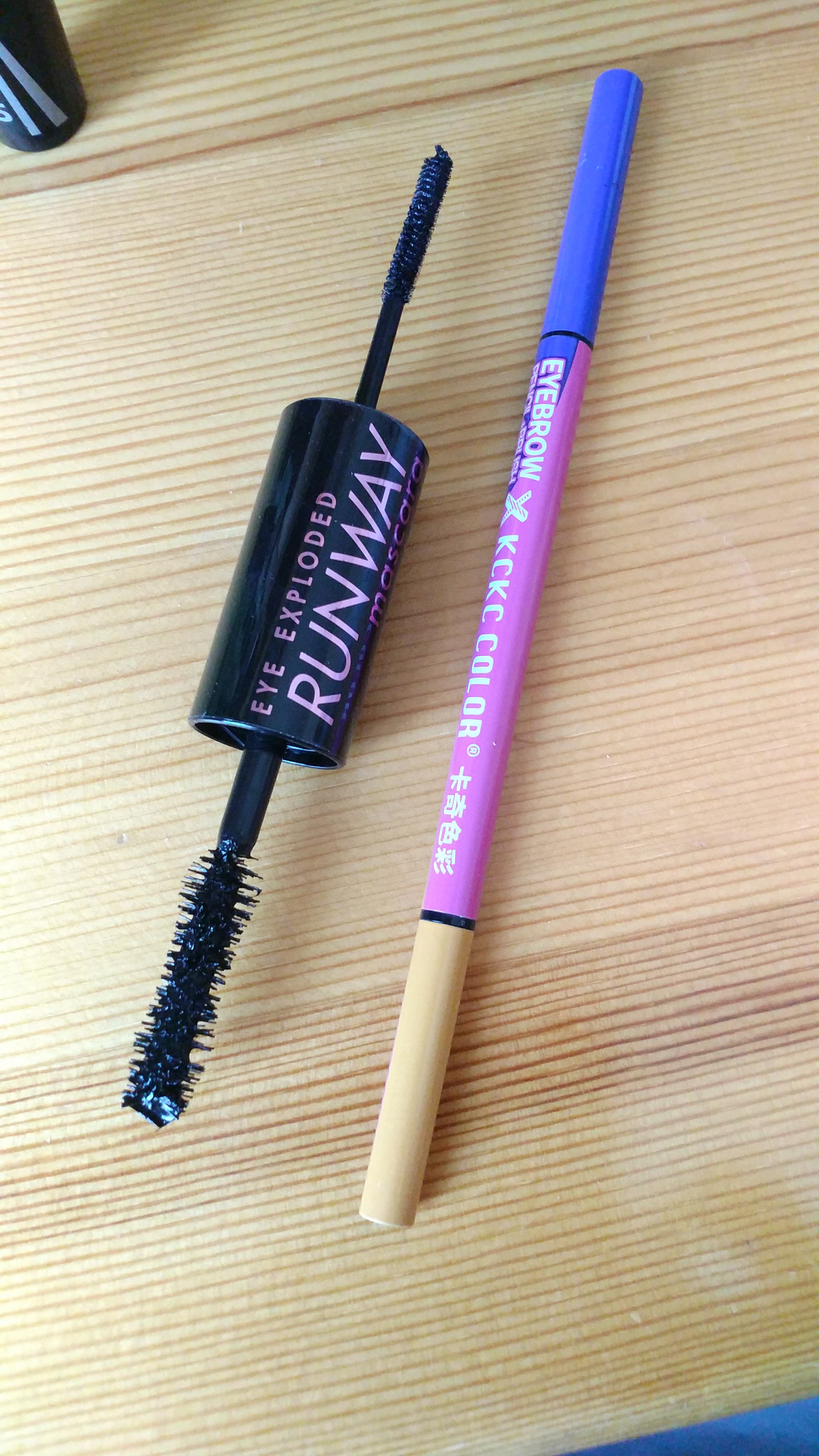 泰国mistine睫毛膏视频,泰国睫毛膏mistine怎么涂