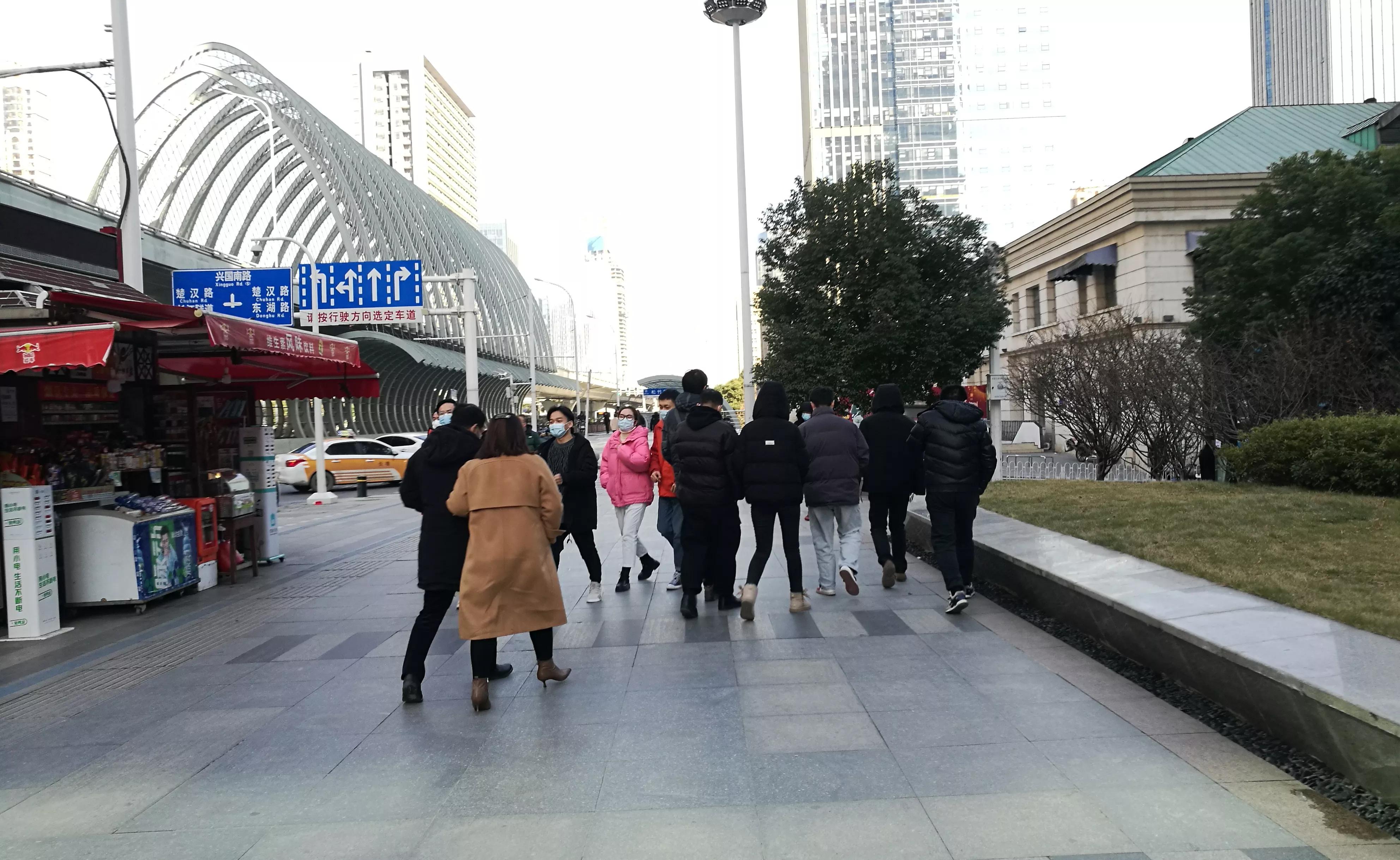 寒冬里的一抹温暖散文,这个冬天有你真温暖散文