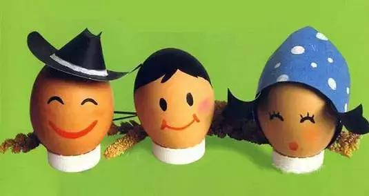 鸡蛋壳托盘手工作品创意,鸡蛋壳手工制作创意粘贴墙面画