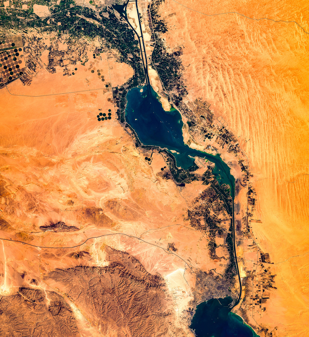 超级工程50年揭开面纱,超级工程的历史背景