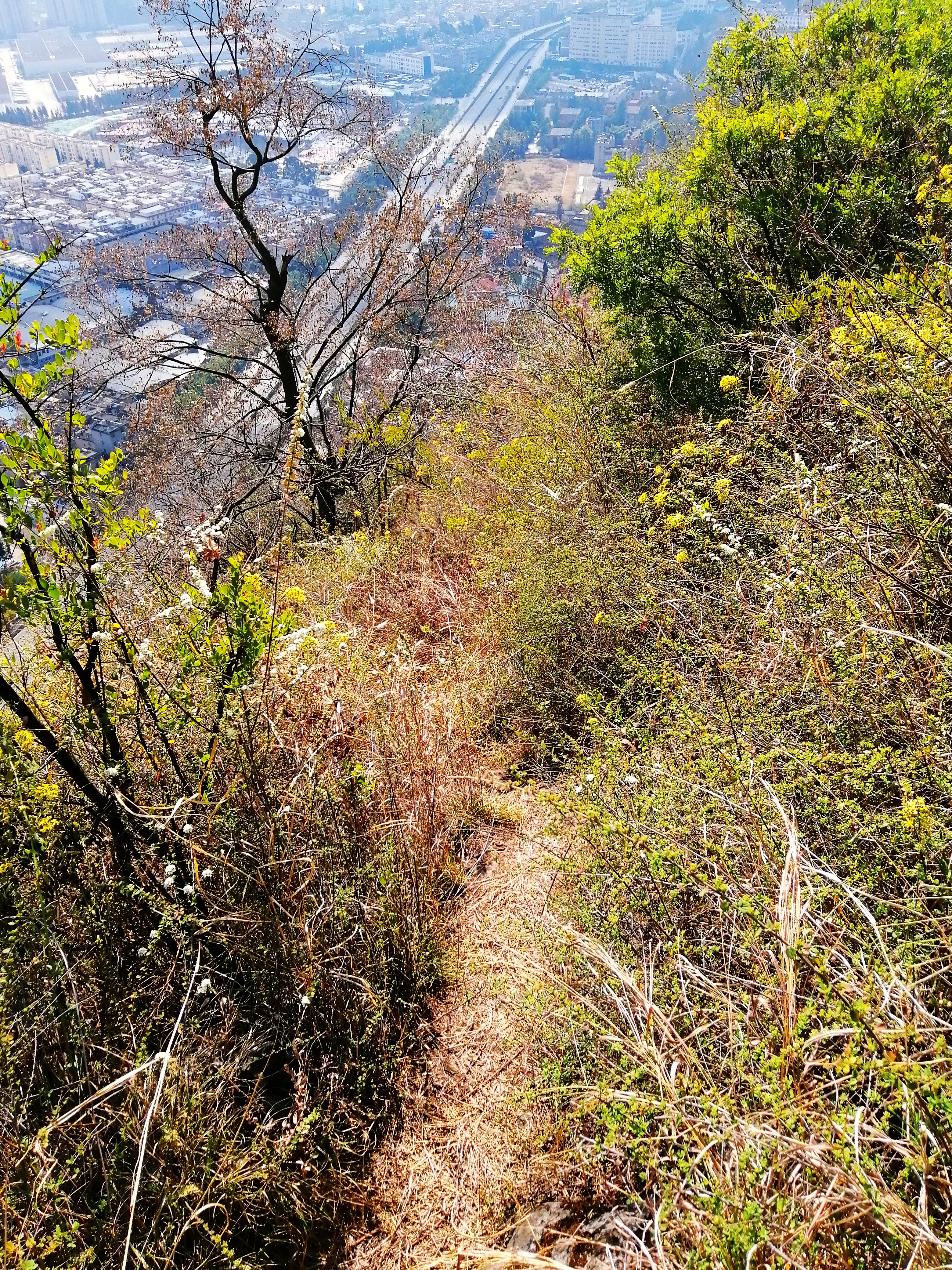 惊喜?悲哀?昆明三环徐霞客探寻过的两个溶洞,还是380年前样子