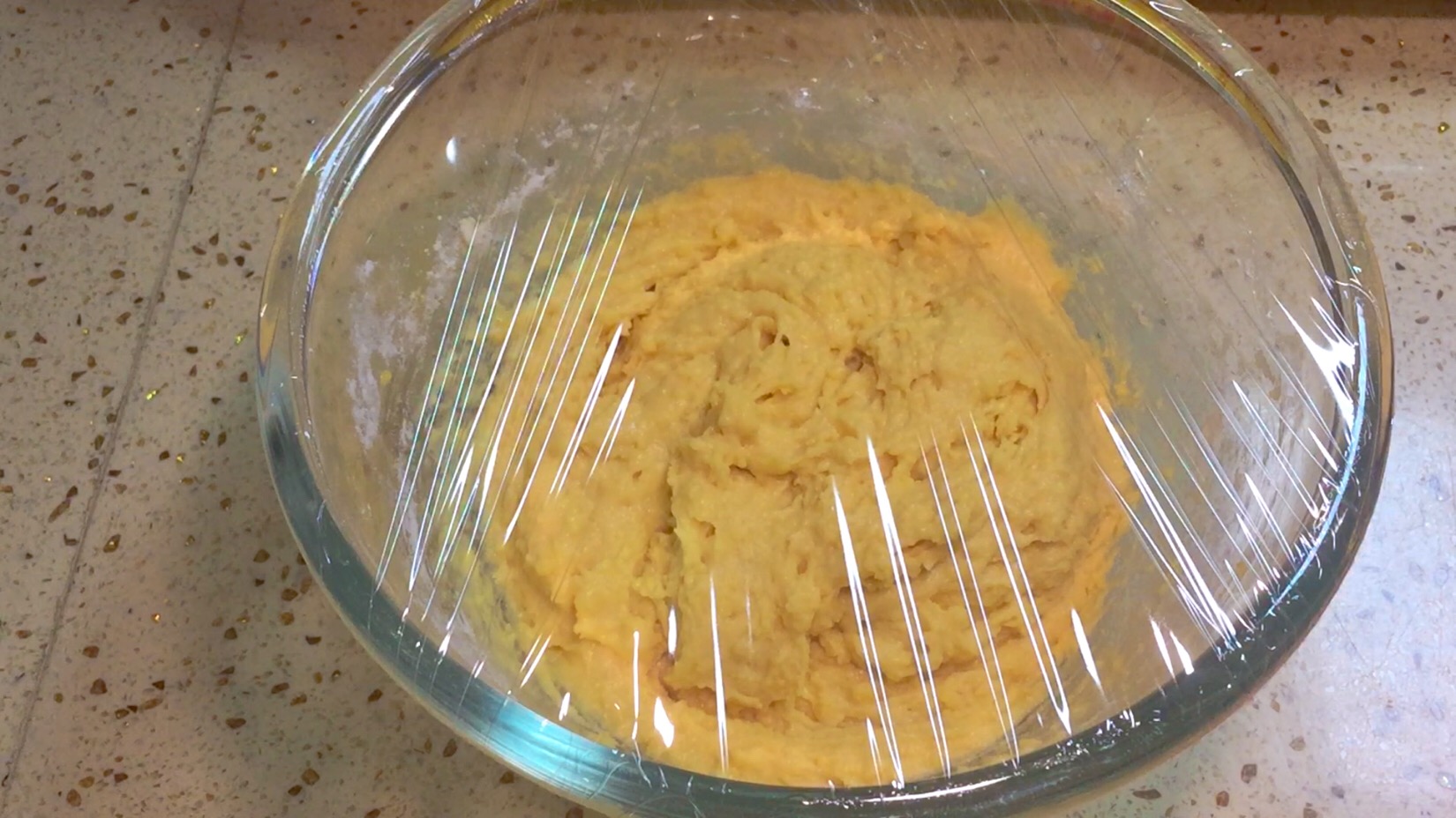 发糕怎么做比较松软有弹性,为什么做出来的发糕一点都不好吃