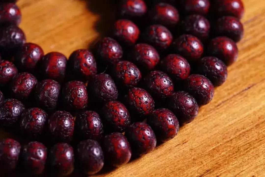 菩提盘玩粘手怎么处理,菩提咬手是什么样的