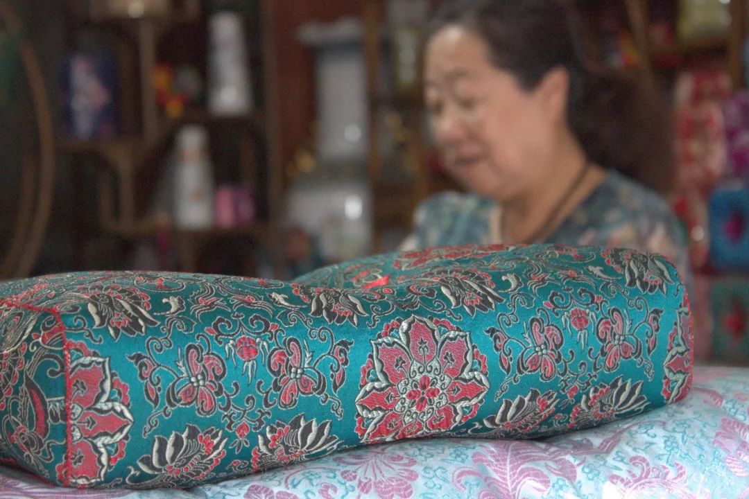 *合六**枕||走入故宫博物院的包头手艺