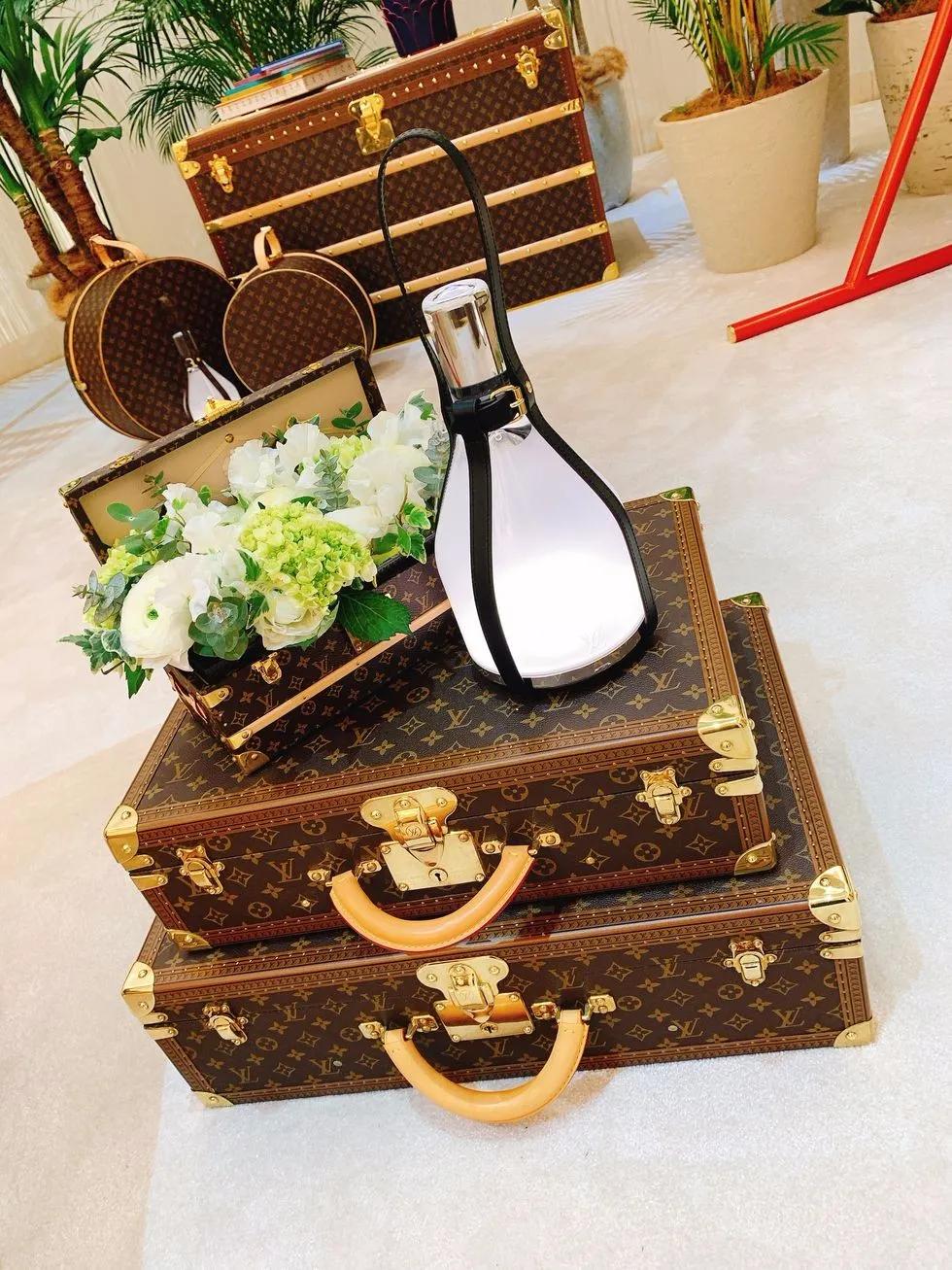 lv鍏ㄧ悆绗竴瀹跺挅鍟″簵,lv濂緢鍝佸挅鍟″簵