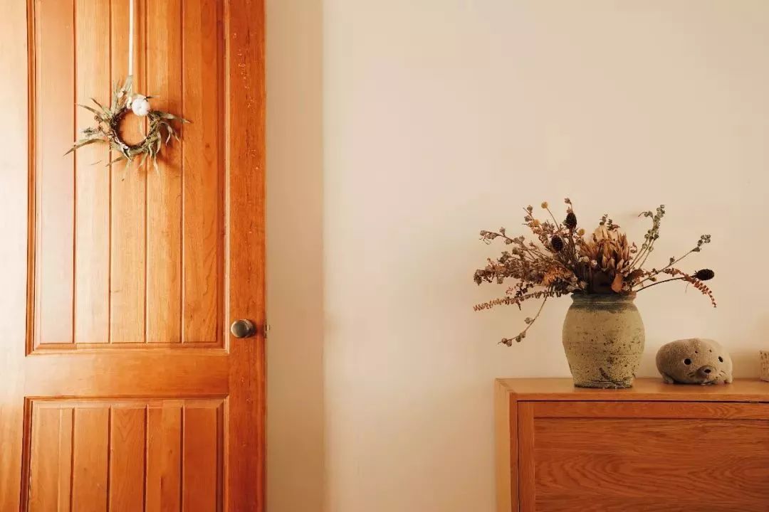 90后花9000元爆改老房子,90后夫妻精心改造精装房