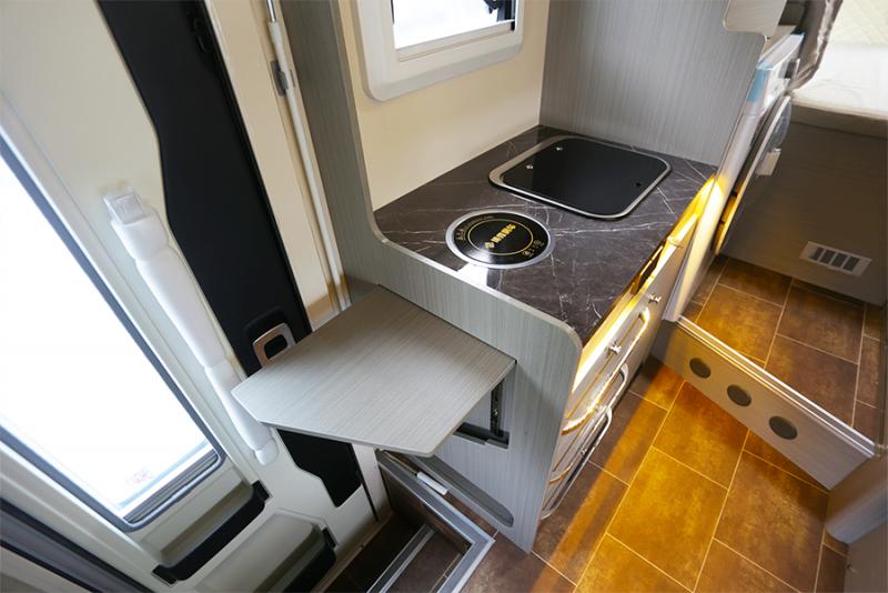 h500跃进轻卡房车,上汽跃进h500轻卡房车