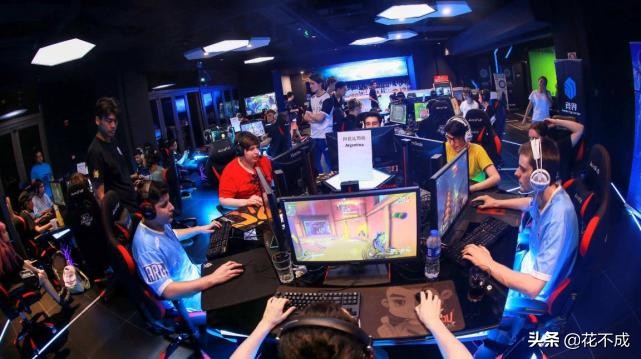 打lol游戏怎么有收入,玩英雄联盟的人都做什么工作