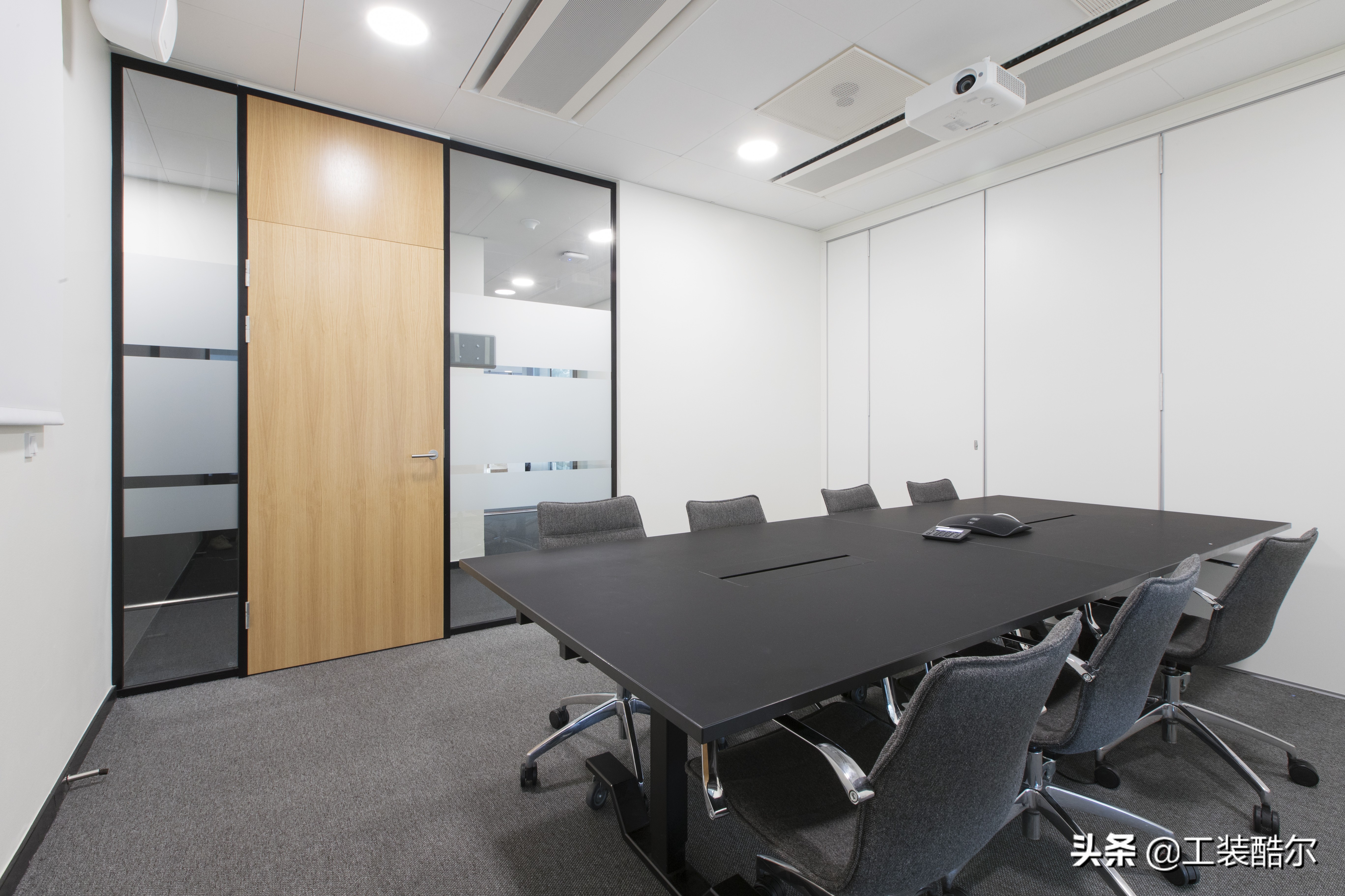 欧莱雅loreal嗨企专卖店橱窗,巴黎欧莱雅loreal