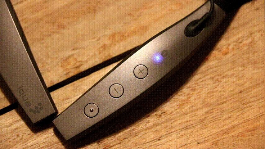 运动时怎么可以没有音乐！iquaG38耳机颜值和音质就很不错